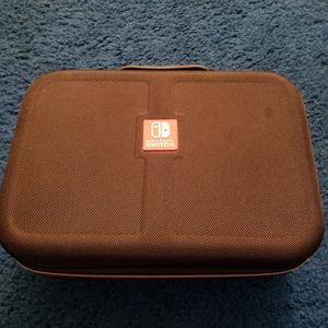 Nintendo Switch Traveling Deluxe Case